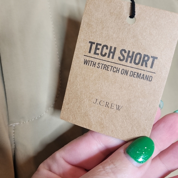 NWT J. Crew 9" Tech Shorts. Khaki. Men's size 29. - Picture 14 of 16